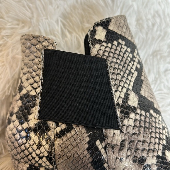ALLSAINTS Sarris Bootie Color: NUDE SNAKE PRINT LEATHER, Size 9M, $348.00 NWB - Picture 7 of 9